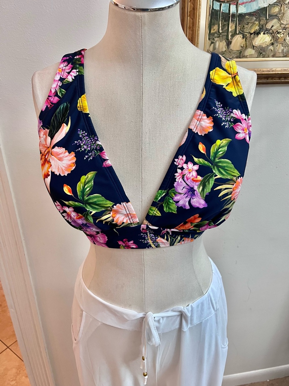 Kona Sol Navy Floral Plunge V-Neck bikini top woman swimwear